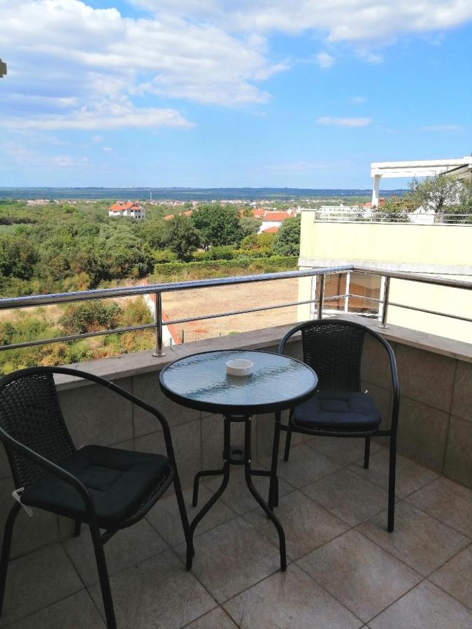 Apartment Holiday Apartment Pula